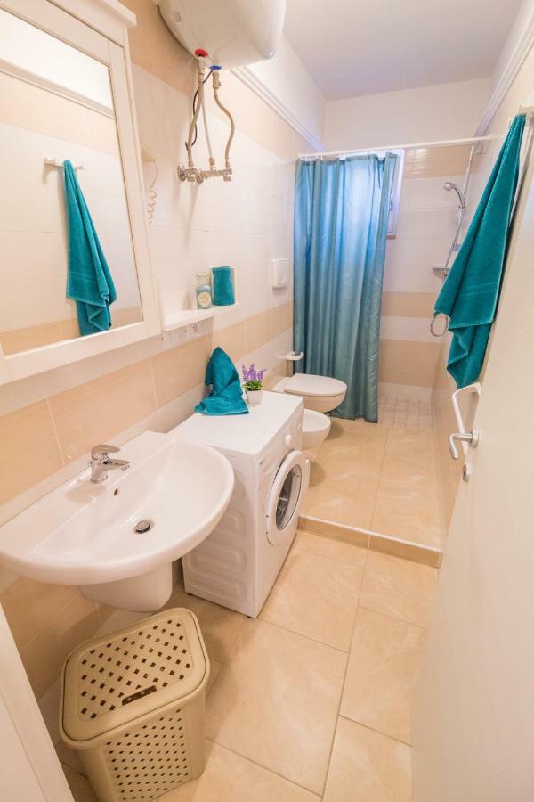 טורה סנטה סאבינה Villa Maggi Maurizia מראה חיצוני תמונה