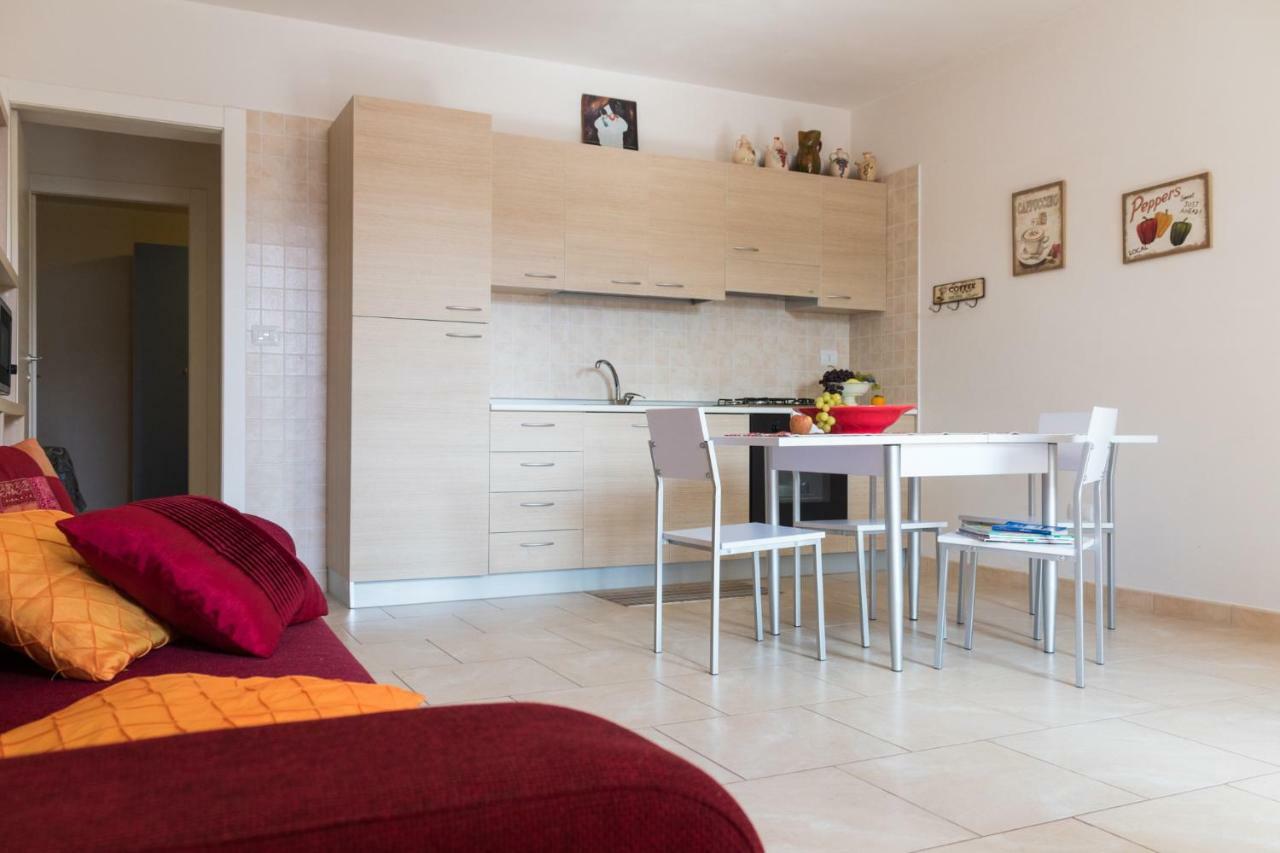 טורה סנטה סאבינה Villa Maggi Maurizia מראה חיצוני תמונה