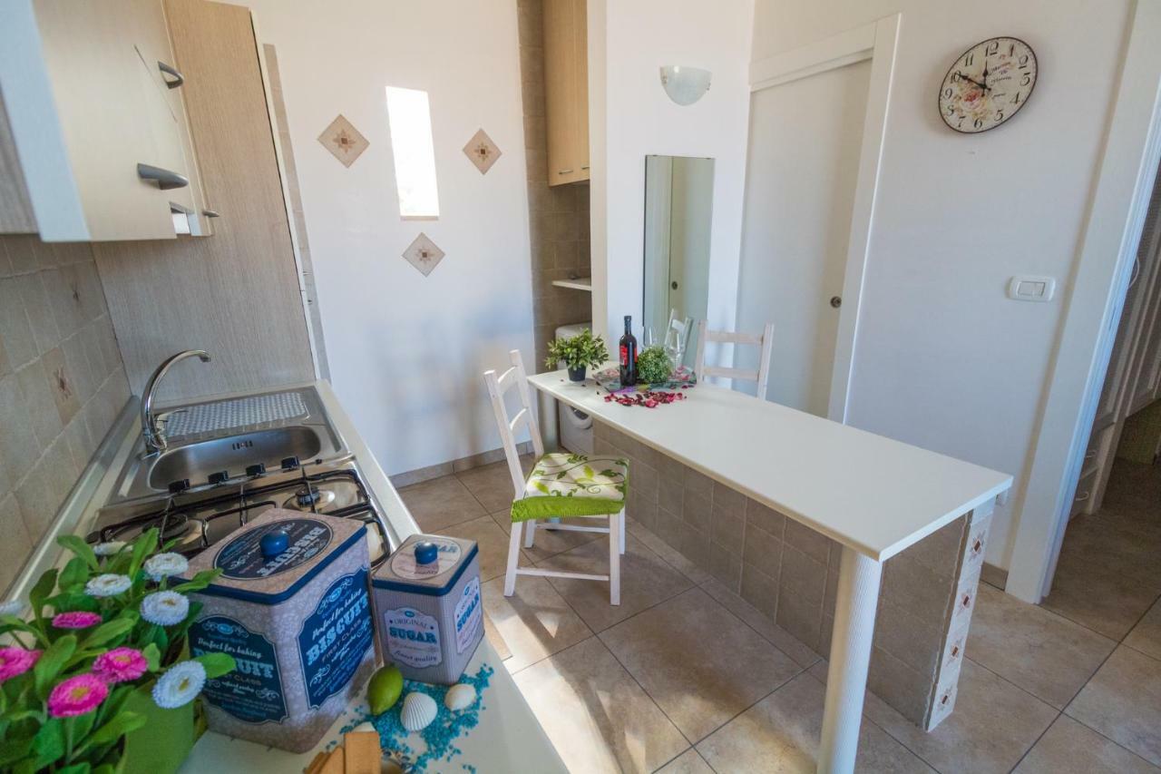 טורה סנטה סאבינה Villa Maggi Maurizia מראה חיצוני תמונה